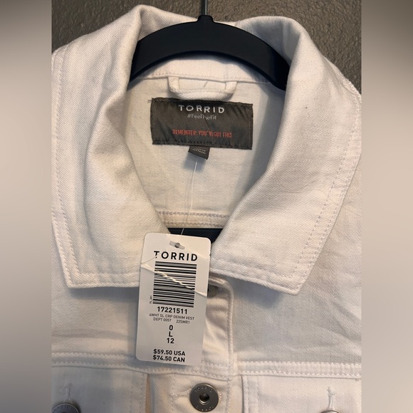 Torrid Cropped White Denim Vest Womens Large - Picture 5 of 12